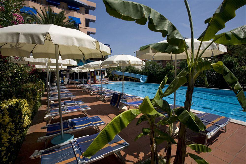 Hotel Eur Lido di Camaiore Exterior photo