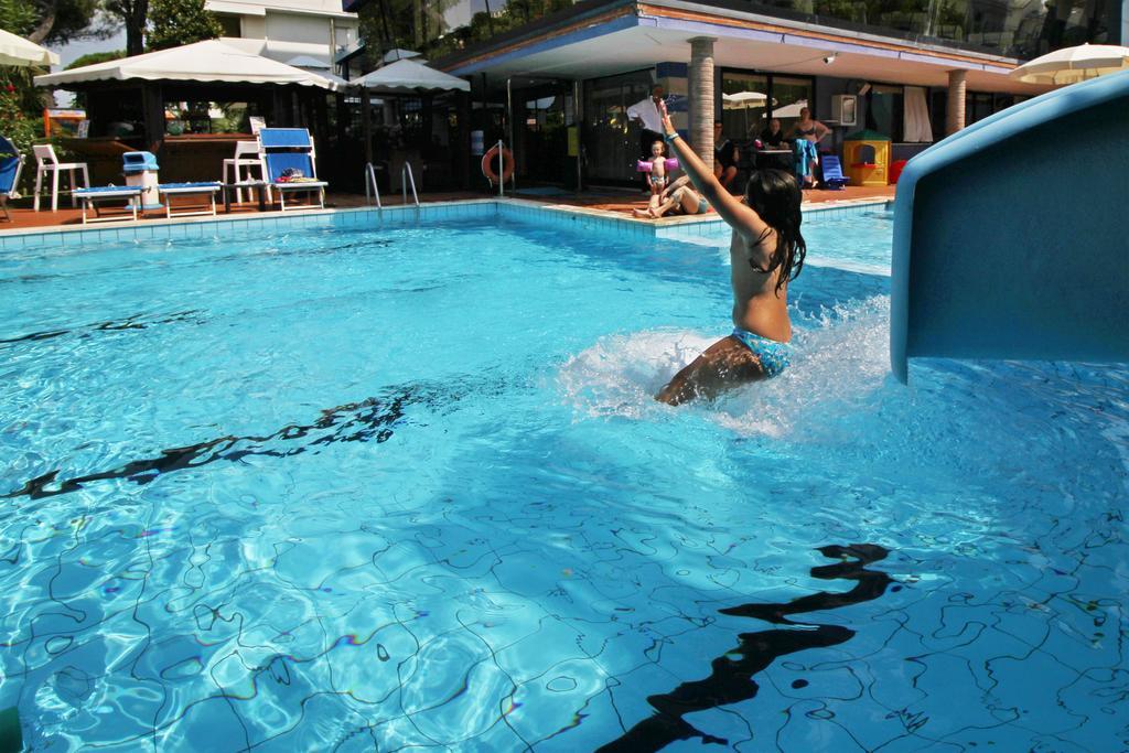 Hotel Eur Lido di Camaiore Exterior photo