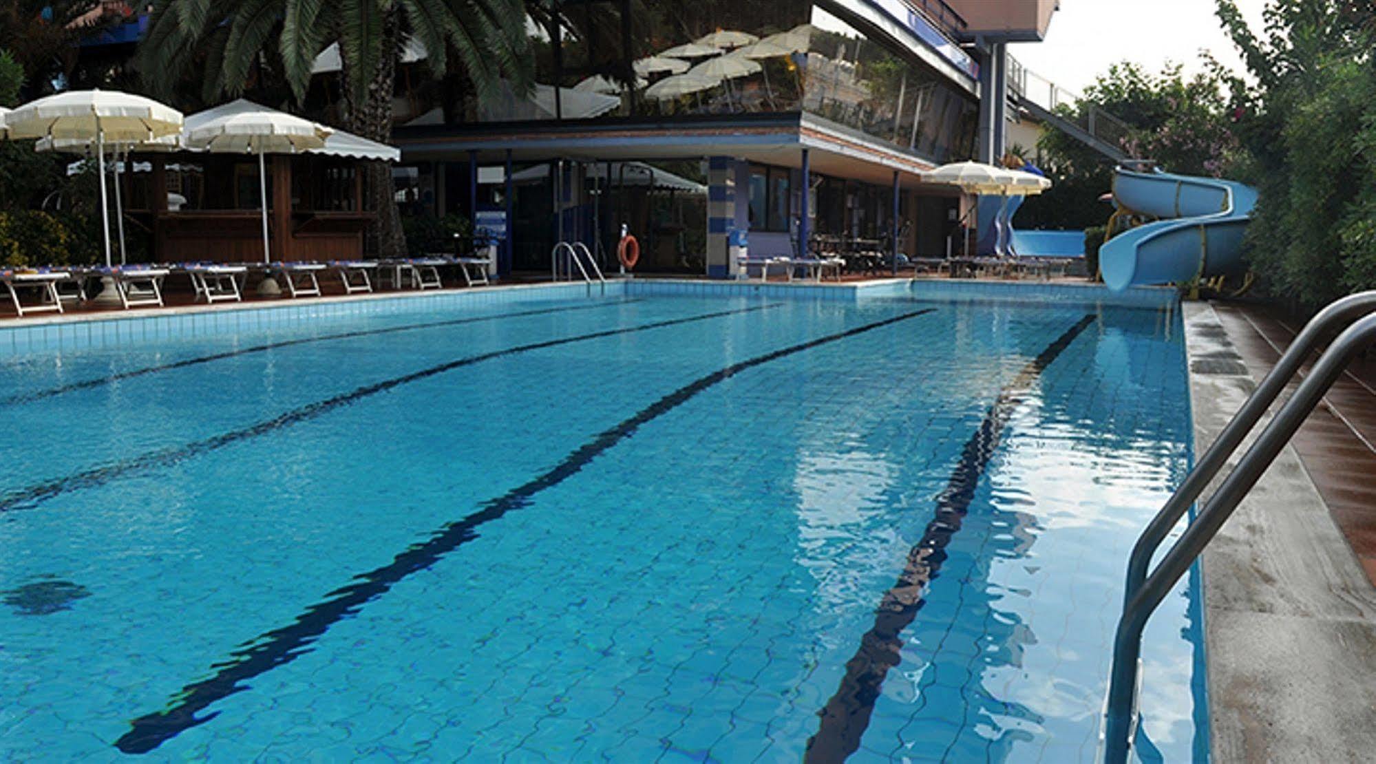 Hotel Eur Lido di Camaiore Exterior photo